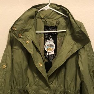 NWT water resistant moss green jacket